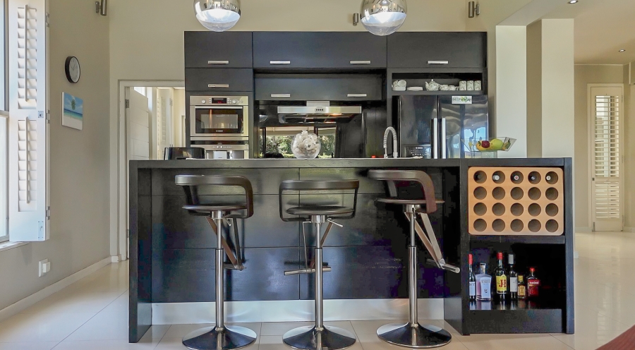 3 Bedroom Property for Sale in Lake Michelle Western Cape